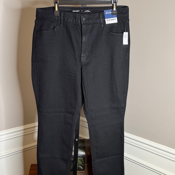 Old Navy Denim - Old Navy high-rise Wow Straight Black Straight Jeans Size 16